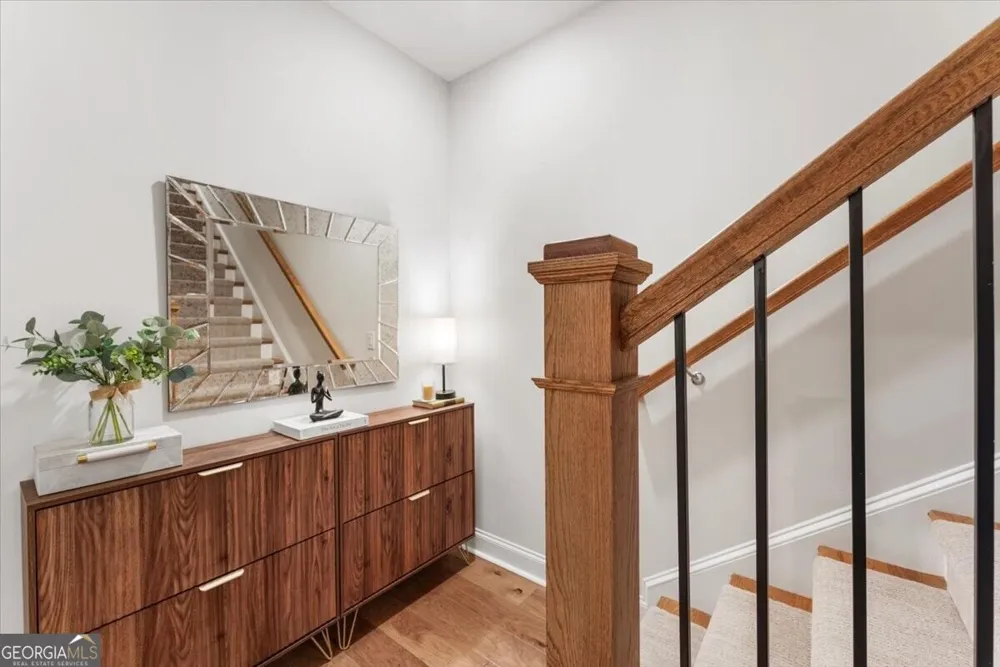 124 Everley WALK Alpharetta, GA 30009