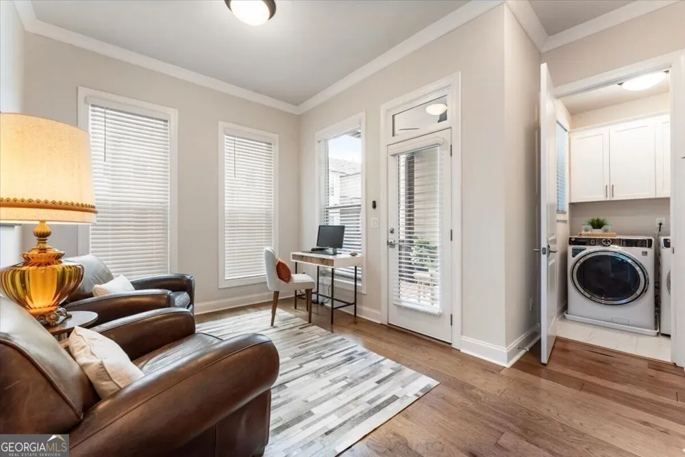 124 Everley WALK Alpharetta, GA 30009