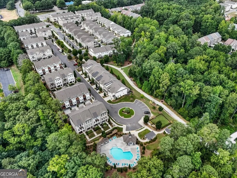 124 Everley WALK Alpharetta, GA 30009