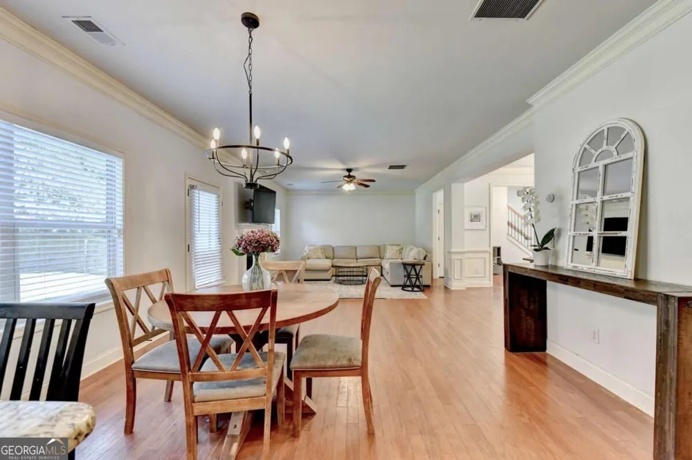 5691 Crest Hill DR Buford, GA 30518