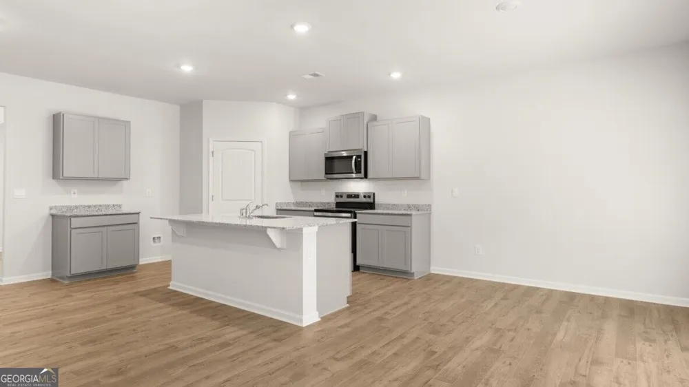 8156 Coldstream DR Fairburn, GA 30213