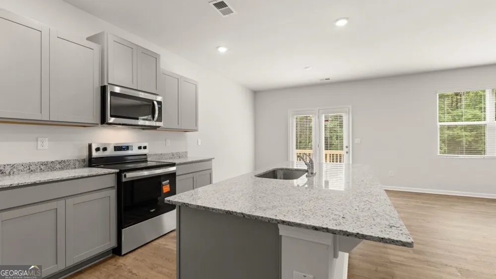 8156 Coldstream DR Fairburn, GA 30213