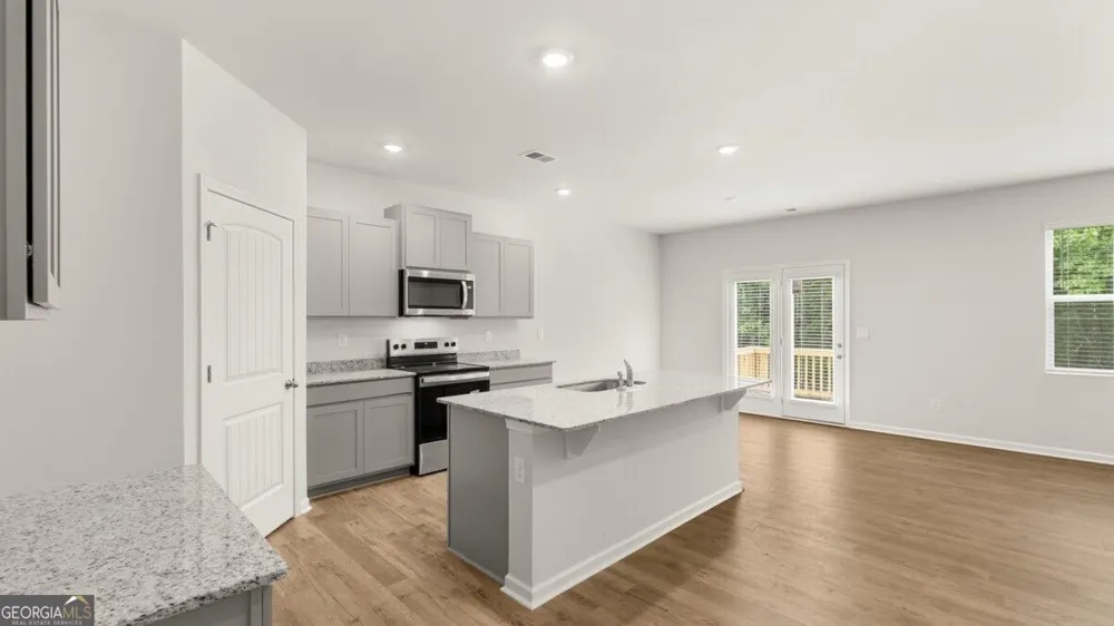 8156 Coldstream DR Fairburn, GA 30213