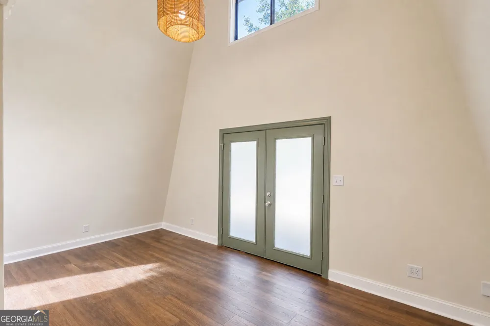 555 Freeman DR Athens, GA 30601