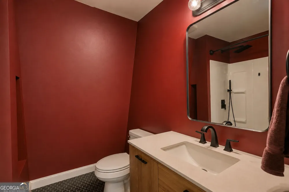 555 Freeman DR Athens, GA 30601
