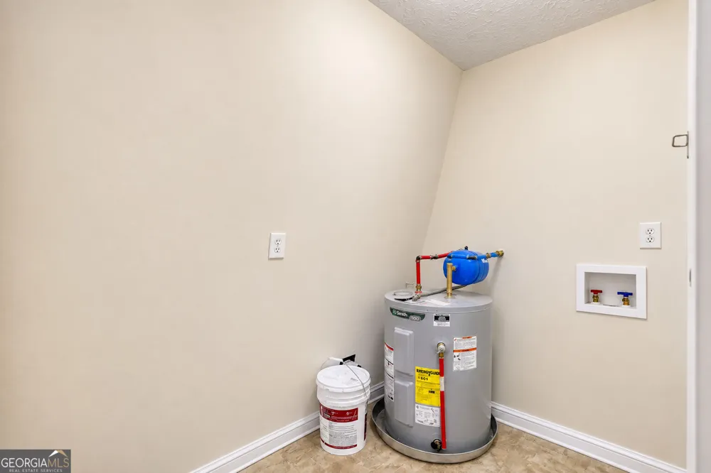 555 Freeman DR Athens, GA 30601