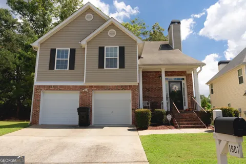 1901 Oakbluff DR