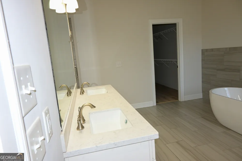 1758 Glenview Park CIR NE Duluth, GA 30097
