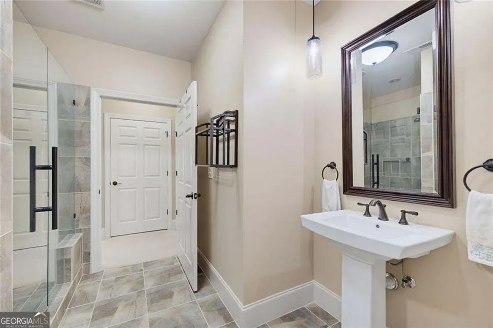 11127 Brookhavenclub DR Johns Creek, GA 30097