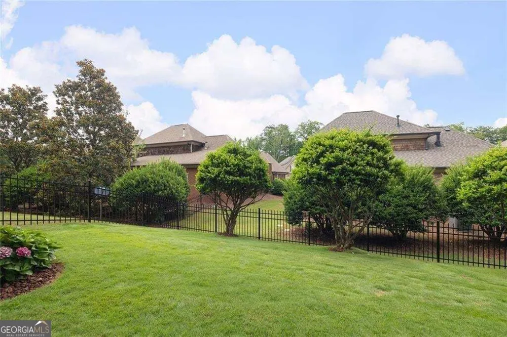 11127 Brookhavenclub DR Johns Creek, GA 30097