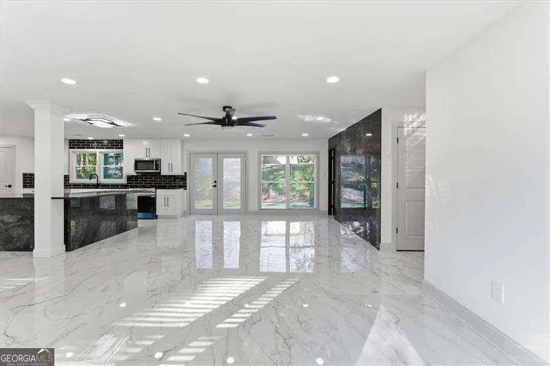 2281 FOX HOUND PKWY Marietta, GA 30062