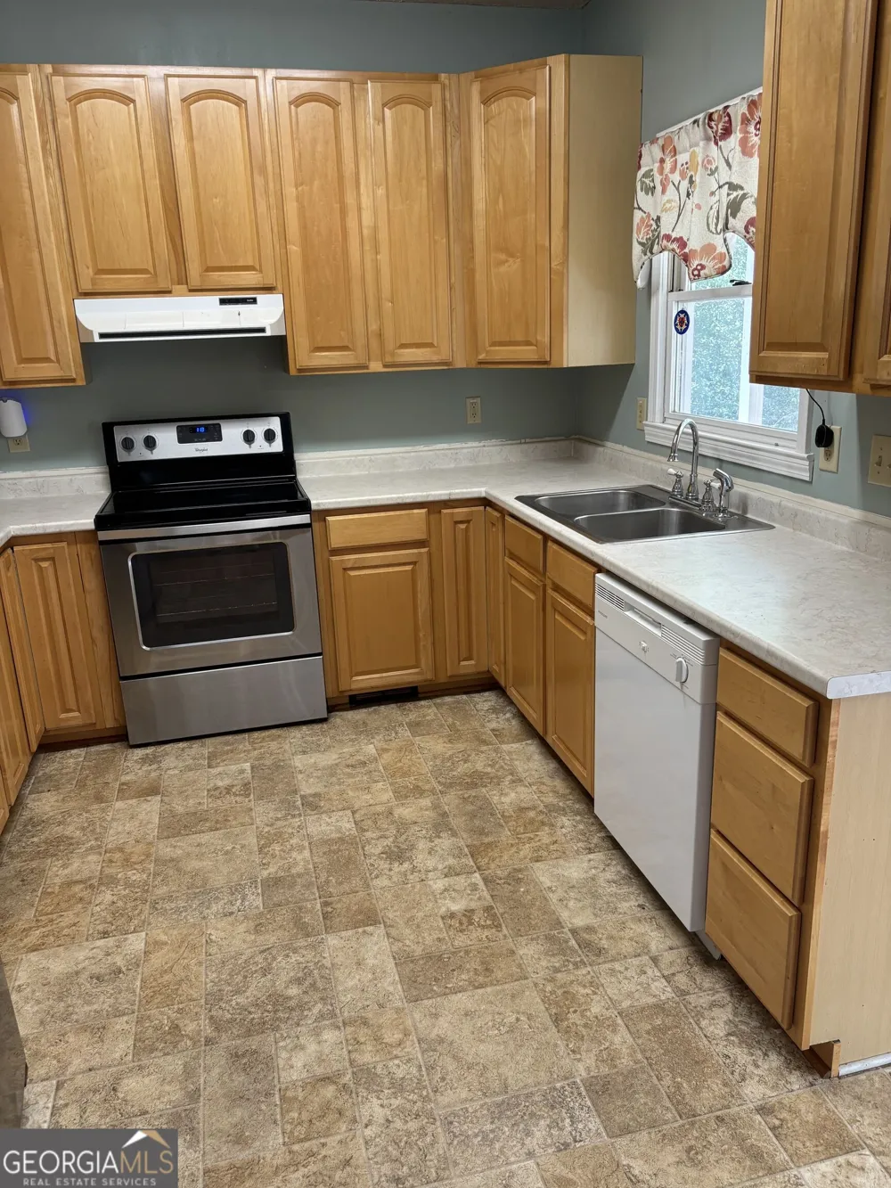 1320 Barnett RDG Athens, GA 30605