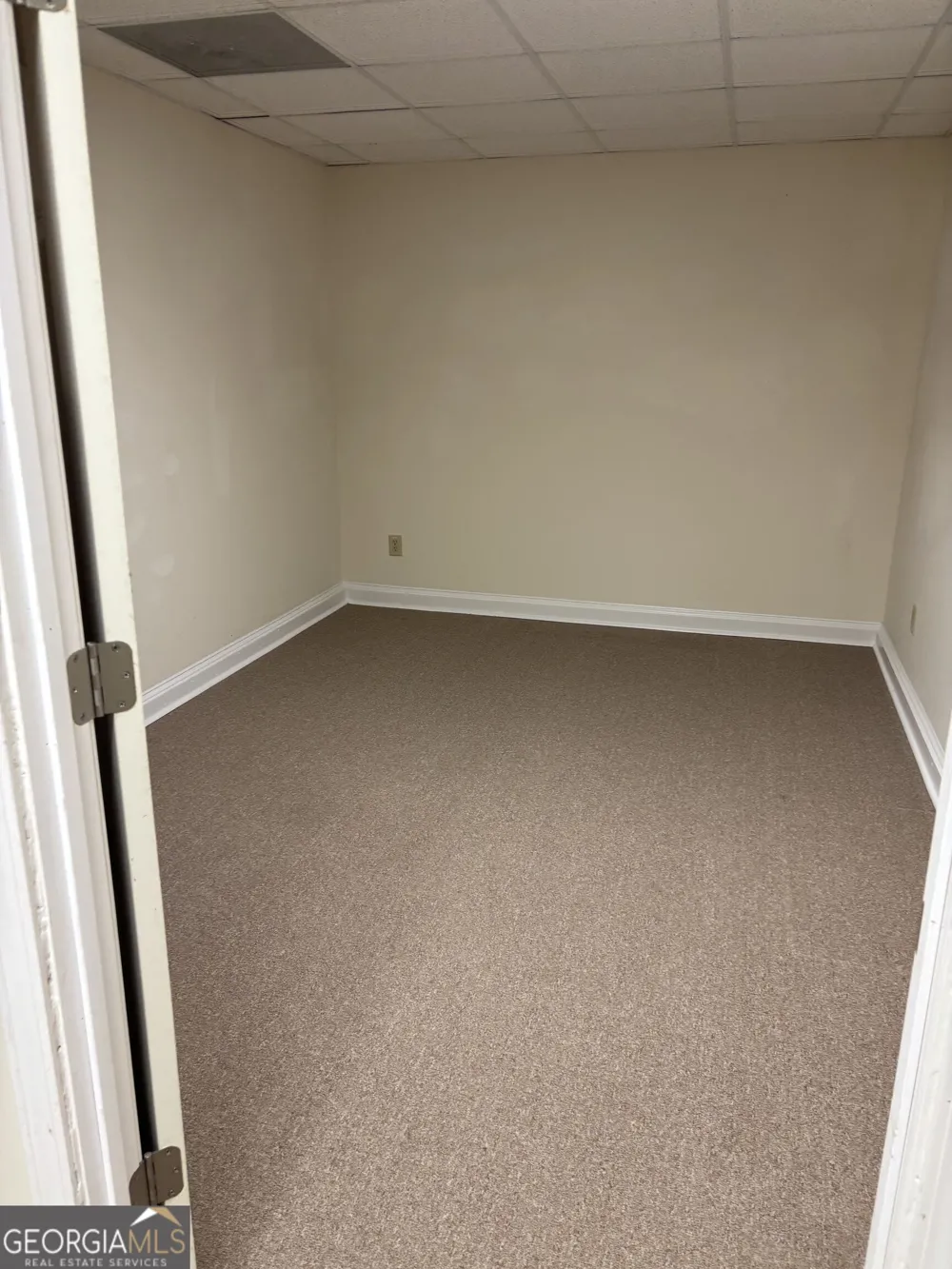 1320 Barnett RDG Athens, GA 30605