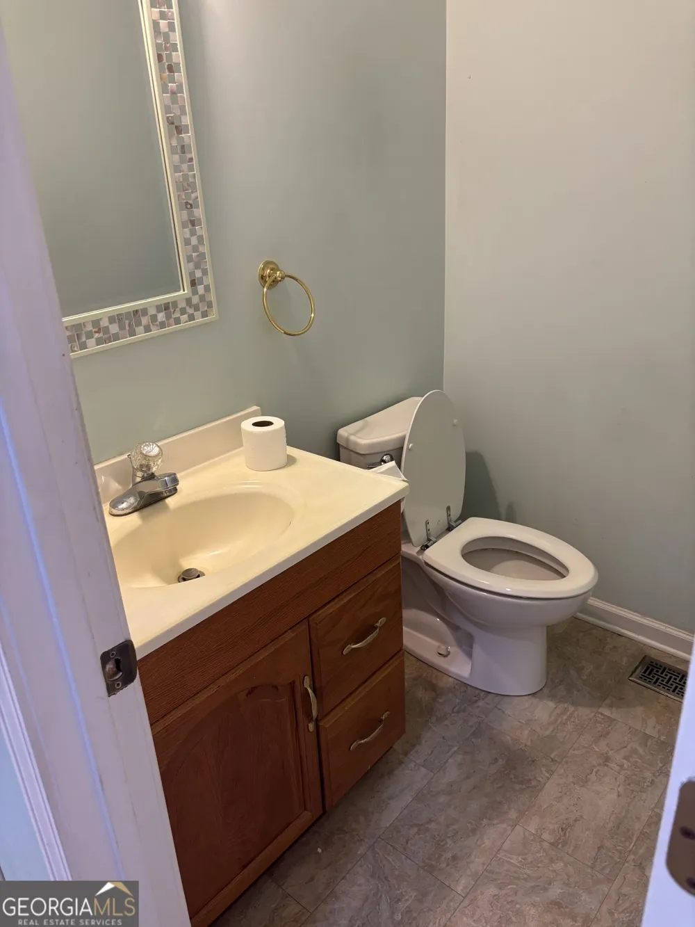 1320 Barnett RDG Athens, GA 30605