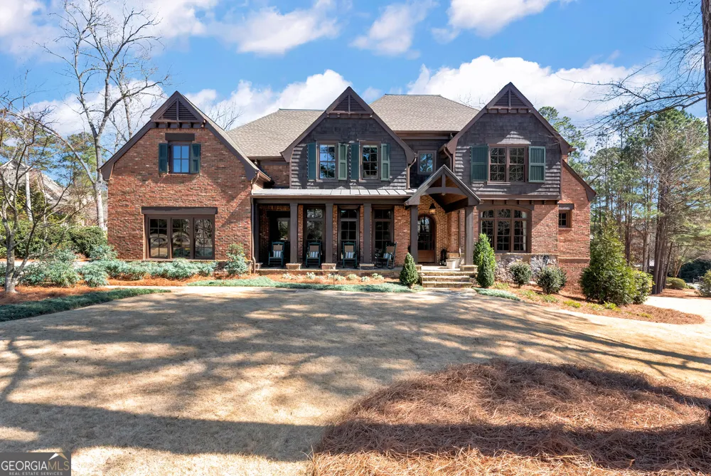 902 Little Darby LN Suwanee, GA 30024