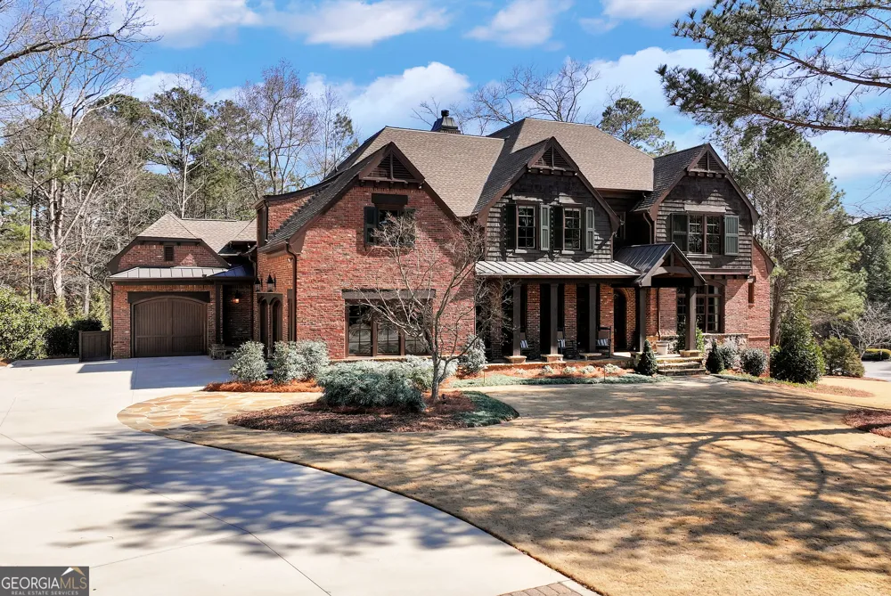 902 Little Darby LN Suwanee, GA 30024