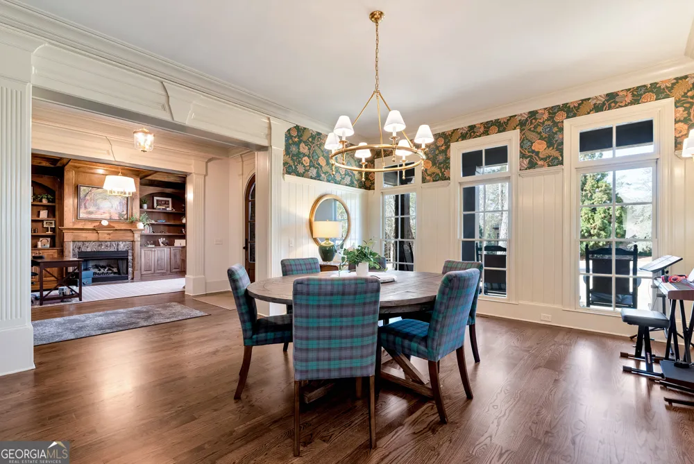 902 Little Darby LN Suwanee, GA 30024