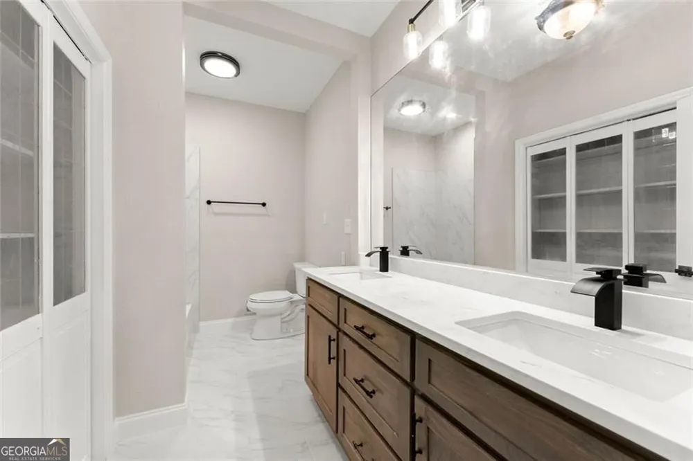 1492 Burns DR NE Gainesville, GA 30501