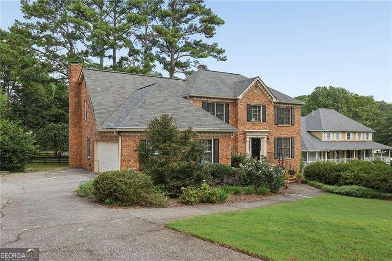 5189 Beech Forest DR SW Lilburn, GA 30047