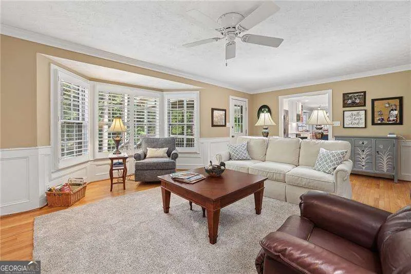 5189 Beech Forest DR SW Lilburn, GA 30047