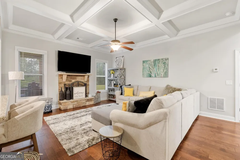 90 Timber DR Forsyth, GA 31029