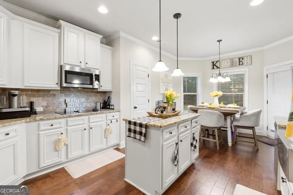 90 Timber DR Forsyth, GA 31029