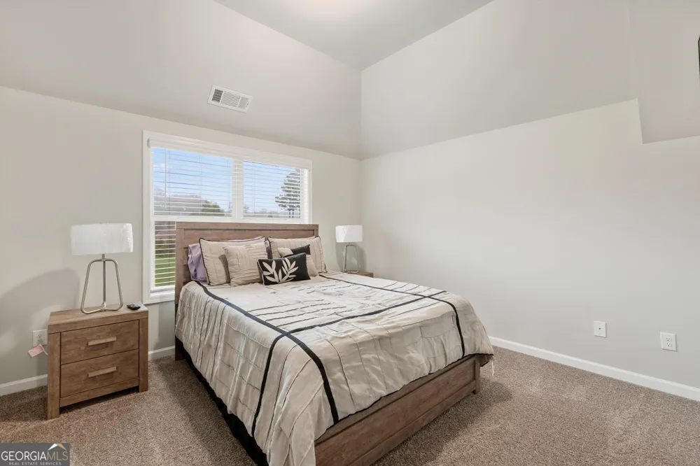 90 Timber DR Forsyth, GA 31029