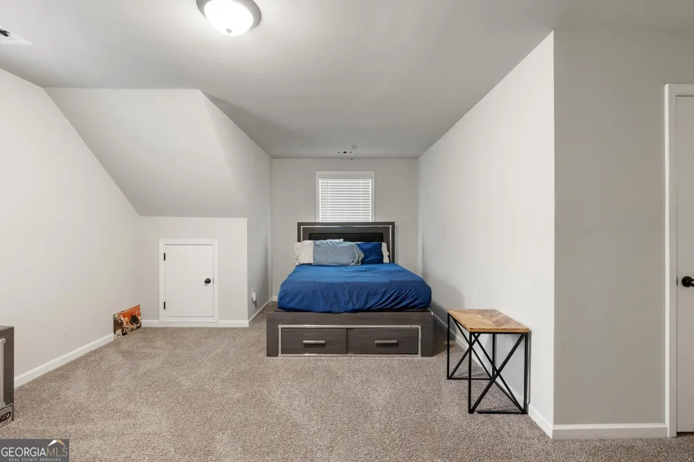90 Timber DR Forsyth, GA 31029