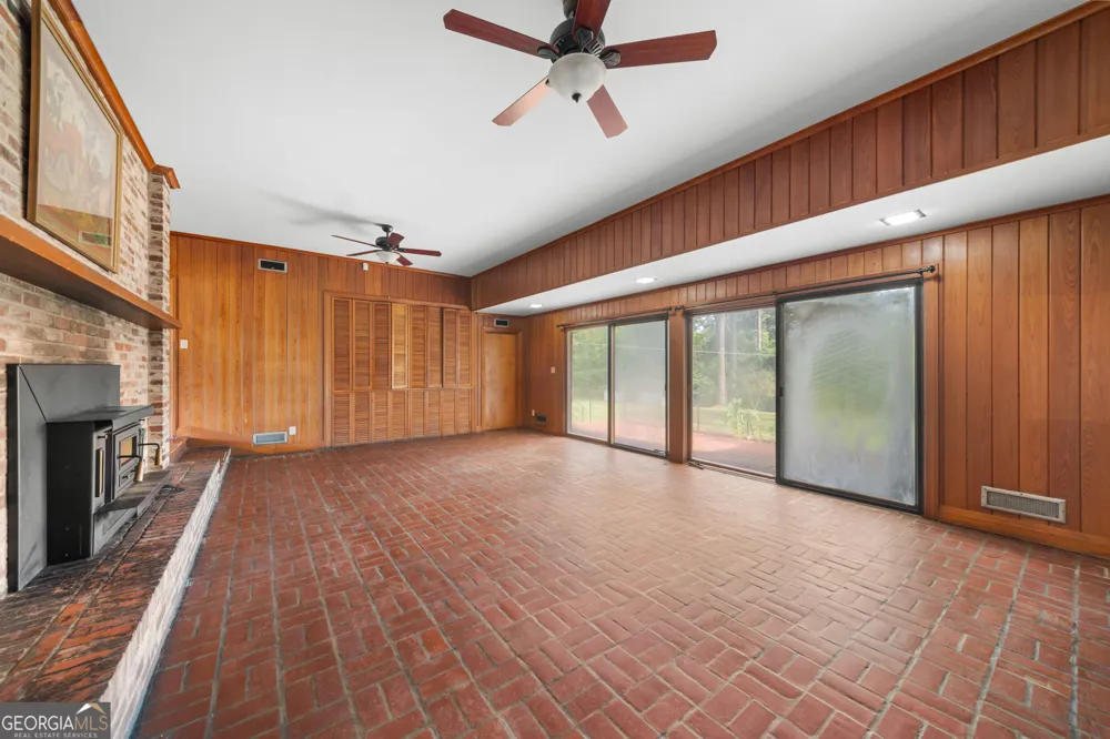 315 Cork Pond RD Sylvania, GA 30467