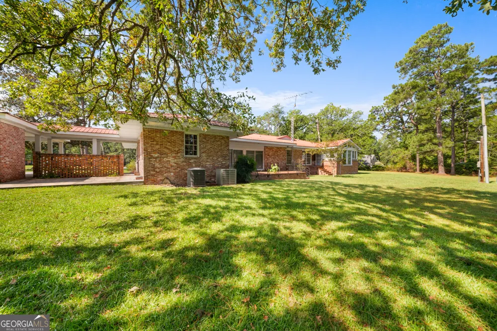 315 Cork Pond RD Sylvania, GA 30467