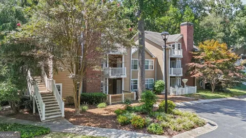 2210 River Heights CT SE