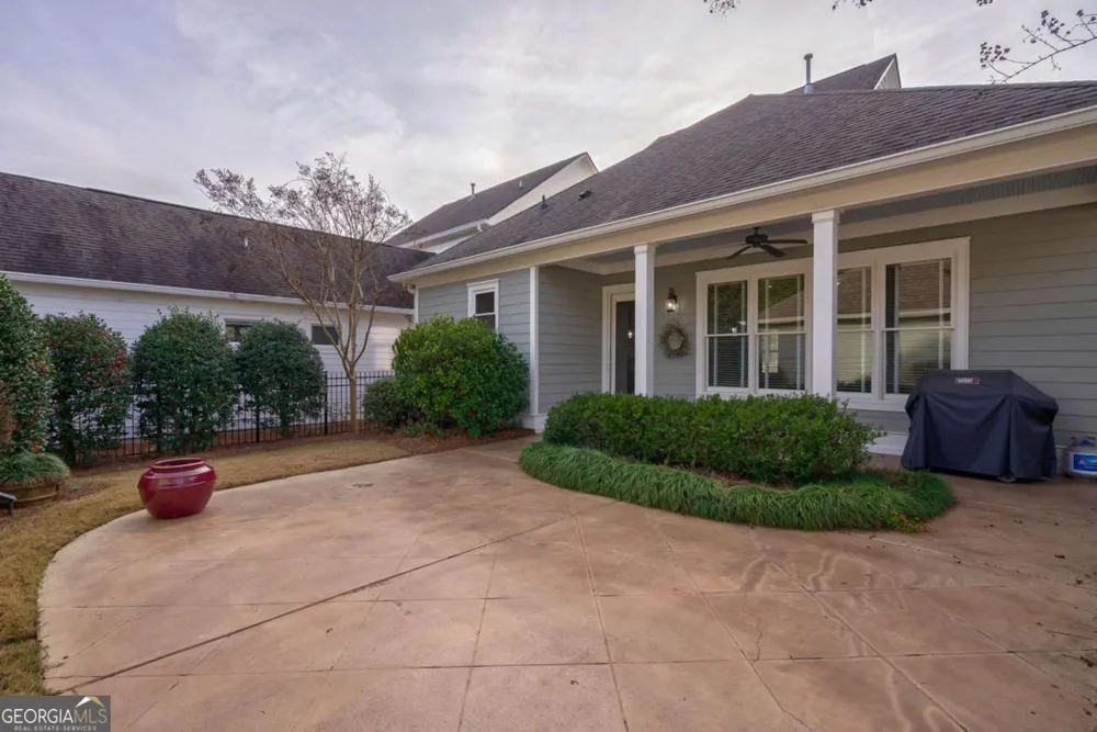 3790 Greenleffe DR Statham, GA 30666