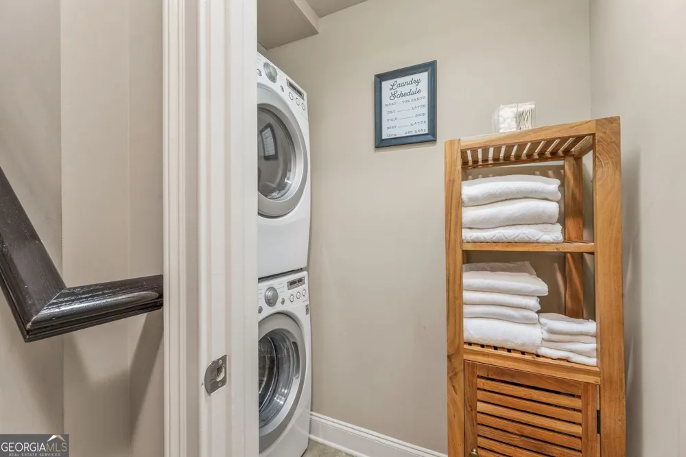 2744 Wander LN Alpharetta, GA 30022