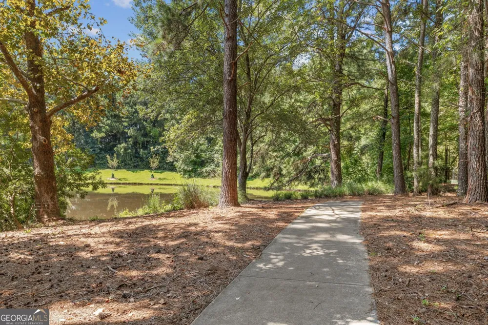 2744 Wander LN Alpharetta, GA 30022
