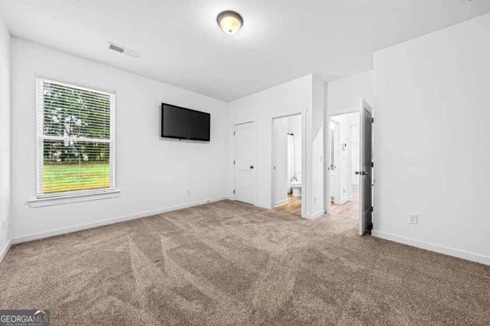 261 Breckens WAY Statham, GA 30666