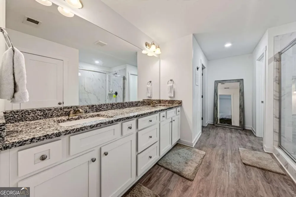 261 Breckens WAY Statham, GA 30666