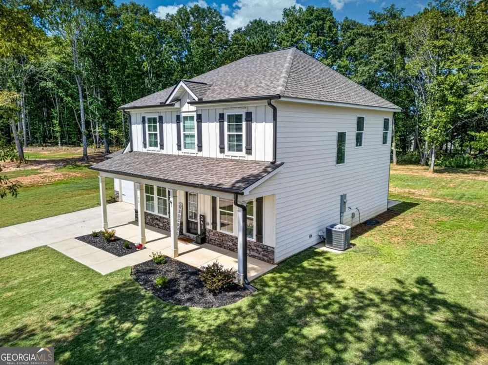 261 Breckens WAY Statham, GA 30666
