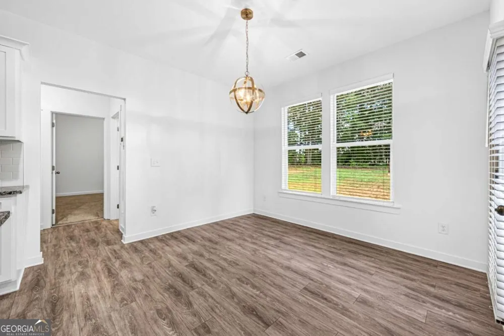 261 Breckens WAY Statham, GA 30666