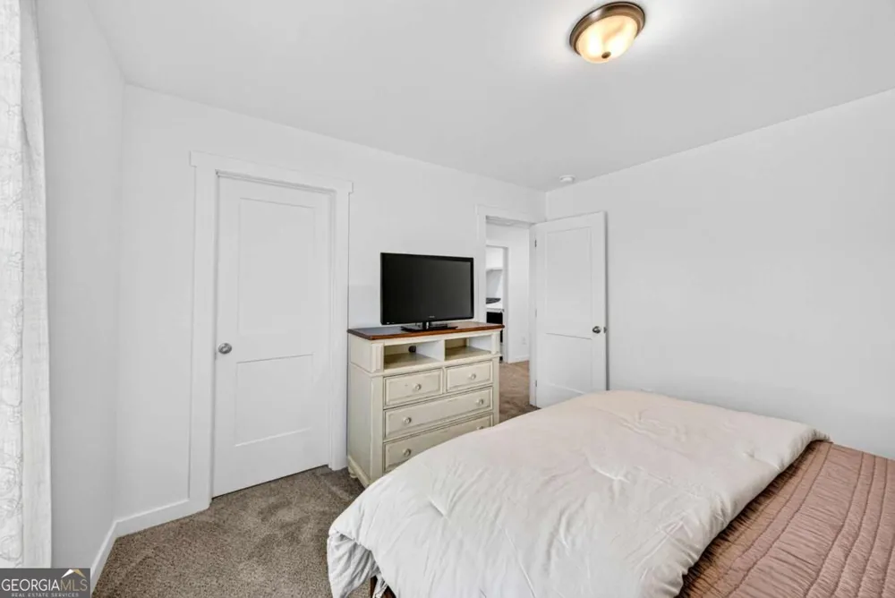 261 Breckens WAY Statham, GA 30666
