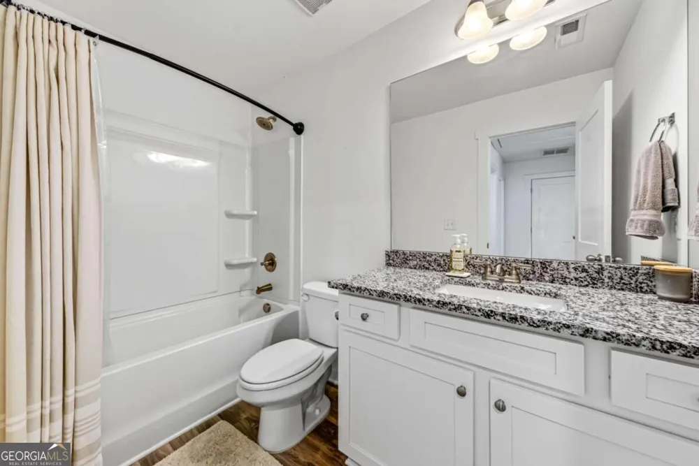 261 Breckens WAY Statham, GA 30666