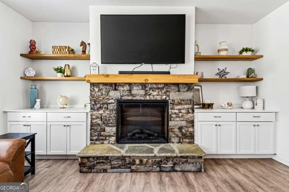 261 Breckens WAY Statham, GA 30666