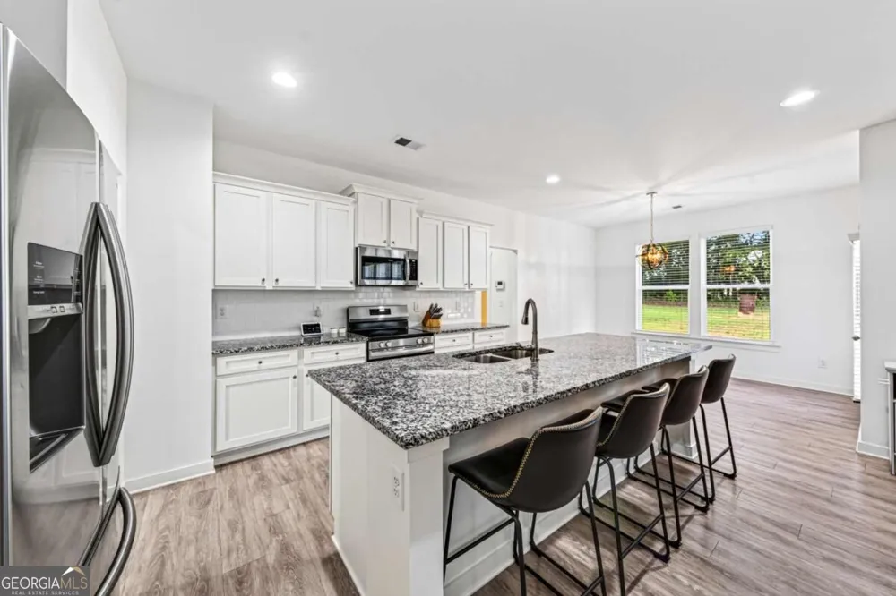 261 Breckens WAY Statham, GA 30666