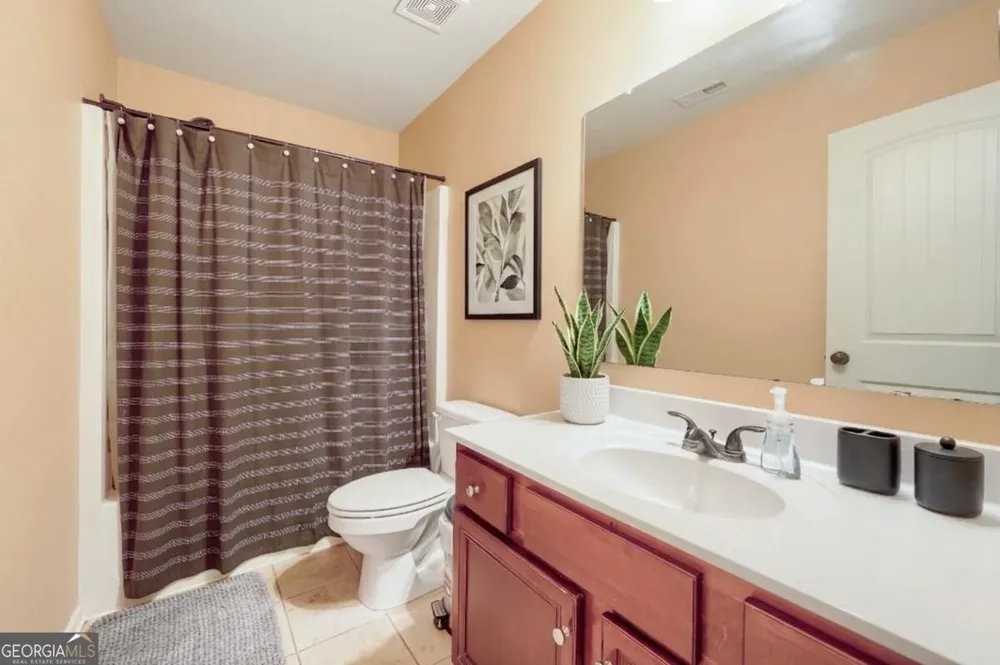 98 Village Park DR Newnan, GA 30265