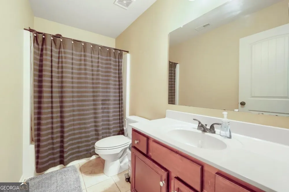 98 Village Park DR Newnan, GA 30265