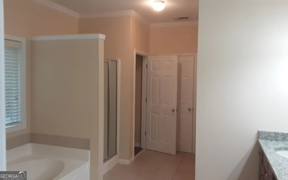 2532 Lois CT Loganville, GA 30052