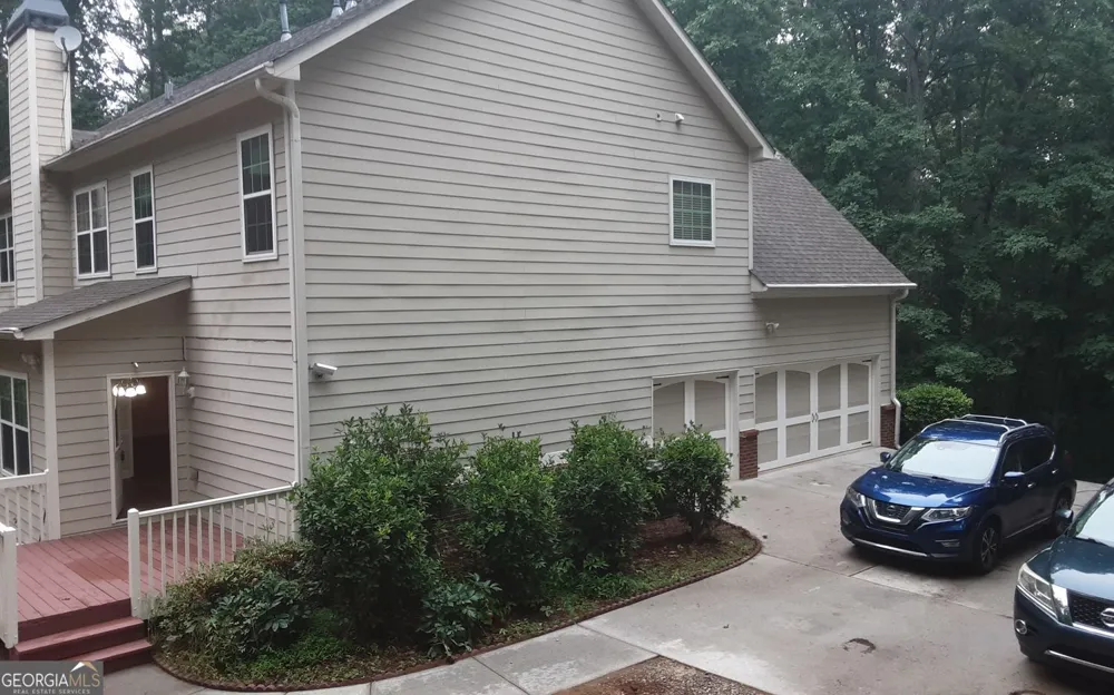 2532 Lois CT Loganville, GA 30052