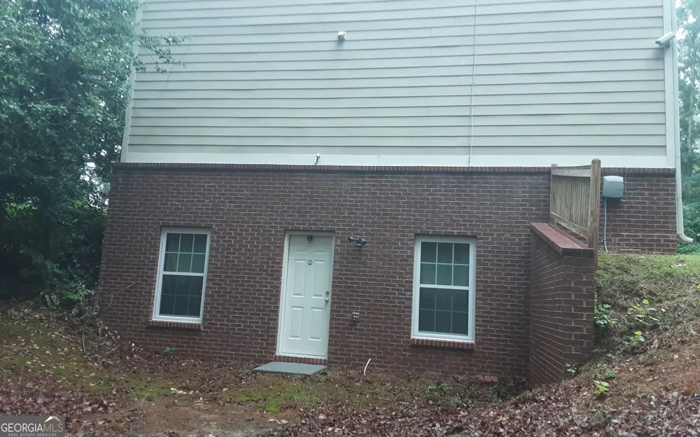 2532 Lois CT Loganville, GA 30052