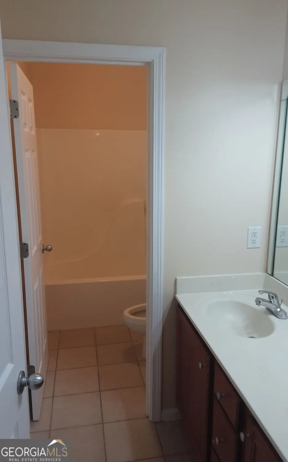 2532 Lois CT Loganville, GA 30052
