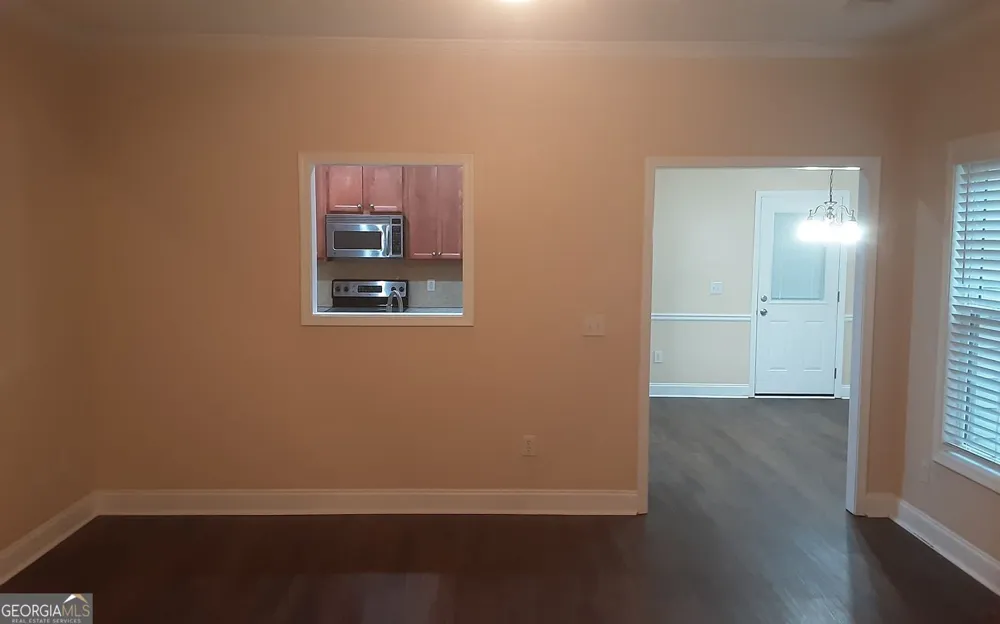 2532 Lois CT Loganville, GA 30052