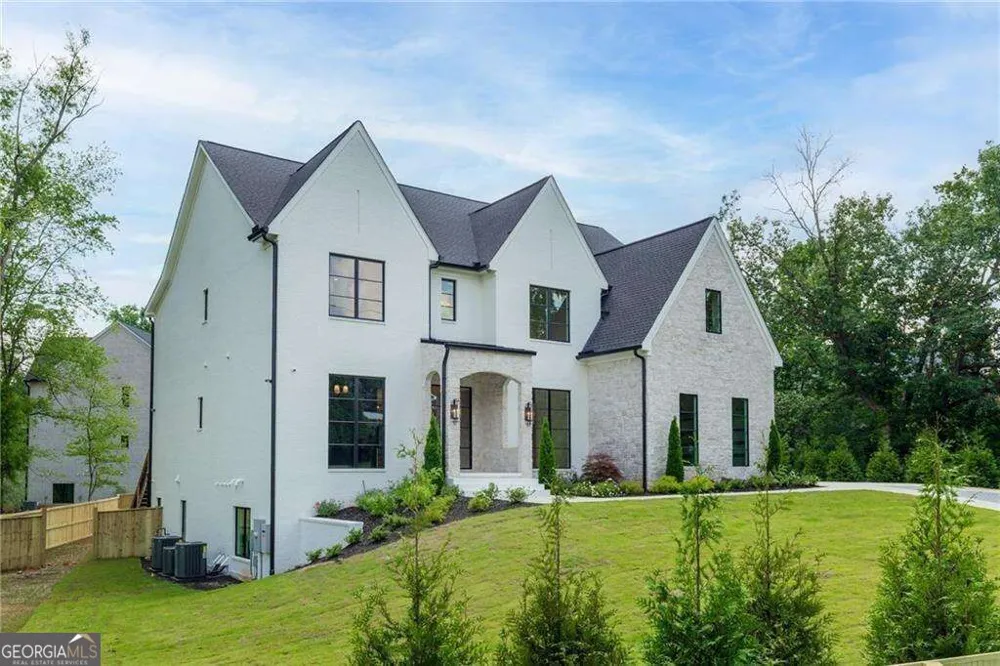 290 Christopher Robin Road Alpharetta, GA 30005